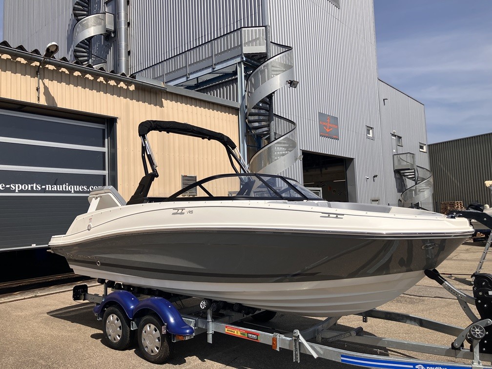 BAYLINER VR5 Bow Rider Tour | Achat bateau neuf