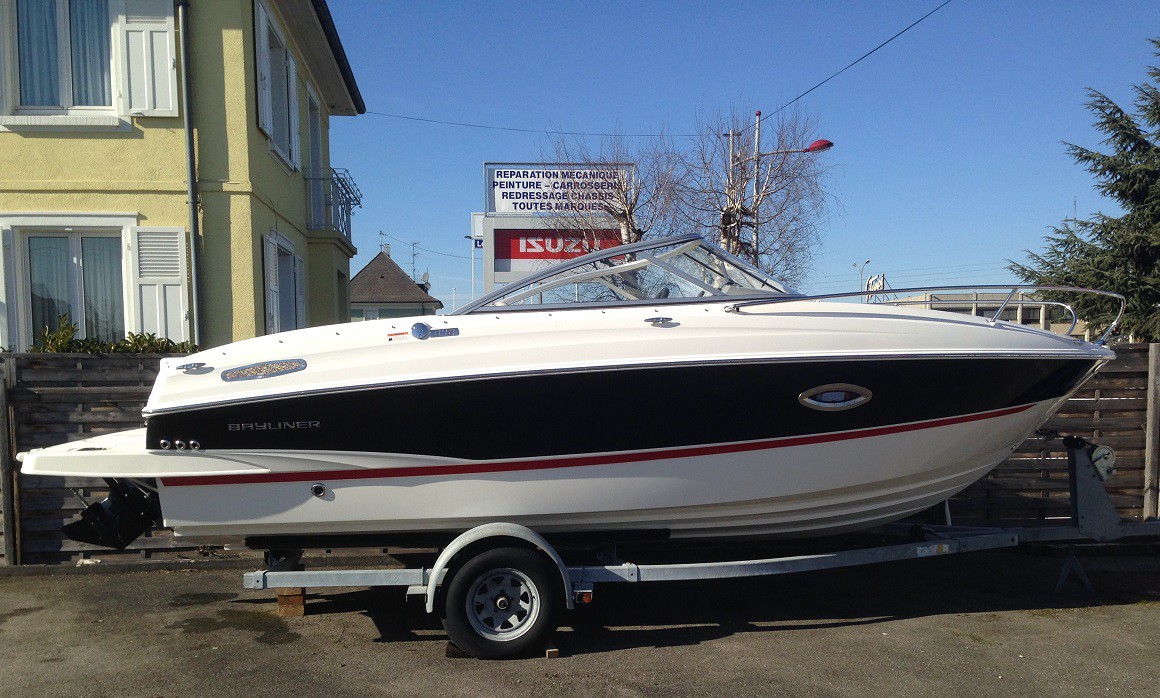 Bateau d'Occasion BAYLINER 642 CU 2015